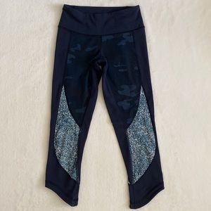 Lululemon | Wunder Under Asymmetrical Crop Special Edition Sashiko W6E32S (2)